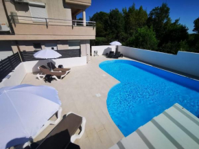 Garden & Pool BBQ spacious apartment by RT Kamenjak